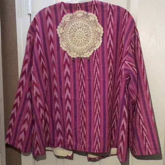 FINAL MARKDOWN LADIES’ Unique Toggle & Loop Closures Mirrored Jacket with Bells - Picture 10 of 13